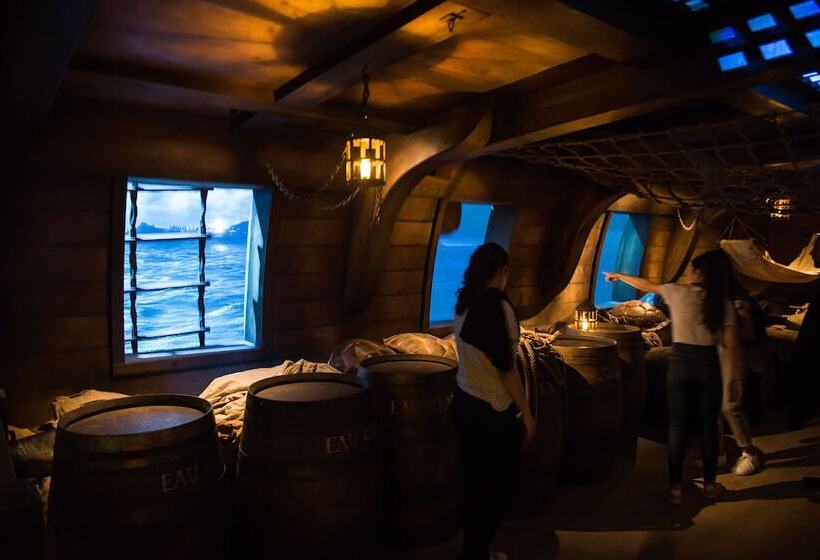 Puy Du Fou France   Hotel La Citadelle