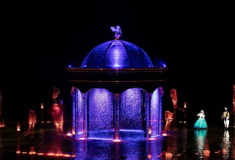 Puy Du Fou France   Hotel La Citadelle