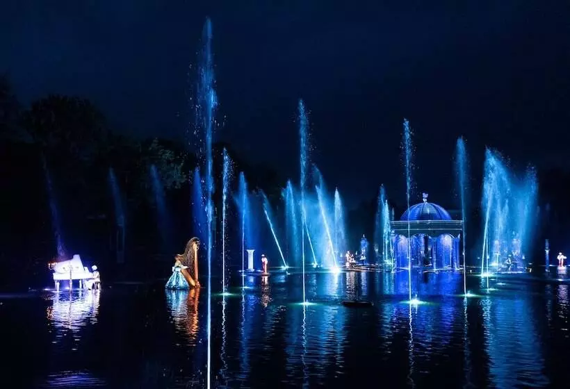 Puy Du Fou France   Hotel La Citadelle