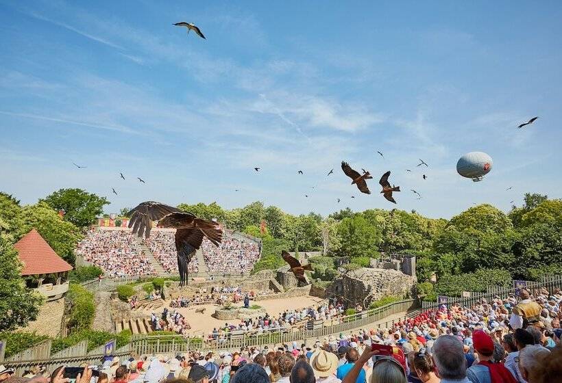 Puy Du Fou France   Hotel La Citadelle