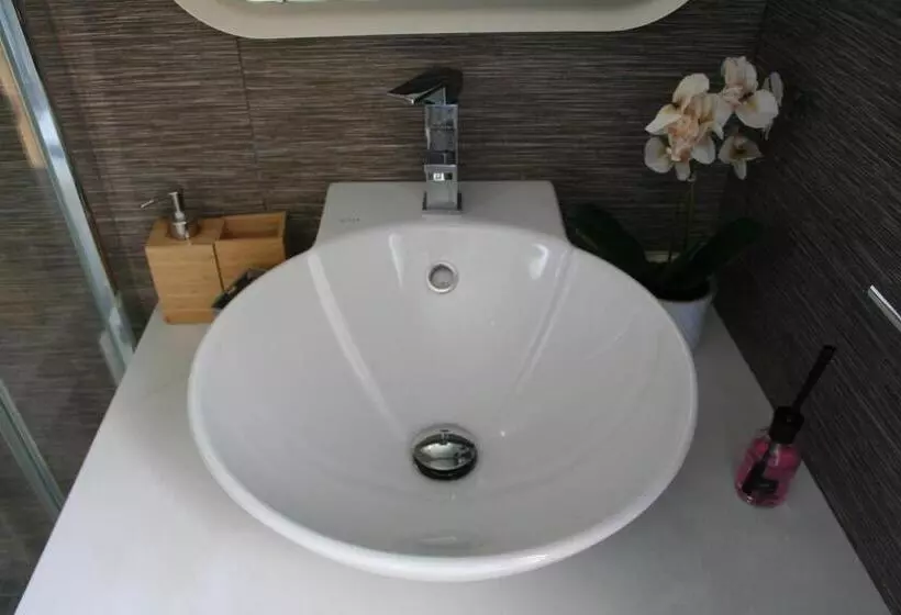Bamboo Luxury B&b