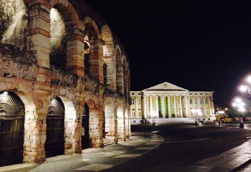 Bed and Breakfast Agriturismo Borgo Buzzaccarini Rocca Di Castello