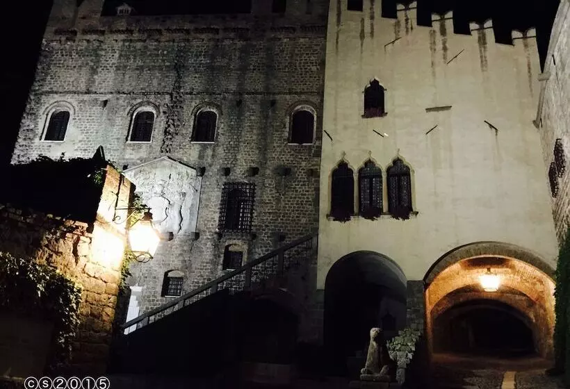 تختخواب و صبحانه Agriturismo Borgo Buzzaccarini Rocca Di Castello