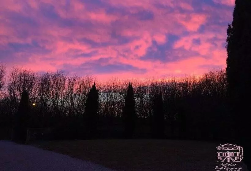 تختخواب و صبحانه Agriturismo Borgo Buzzaccarini Rocca Di Castello