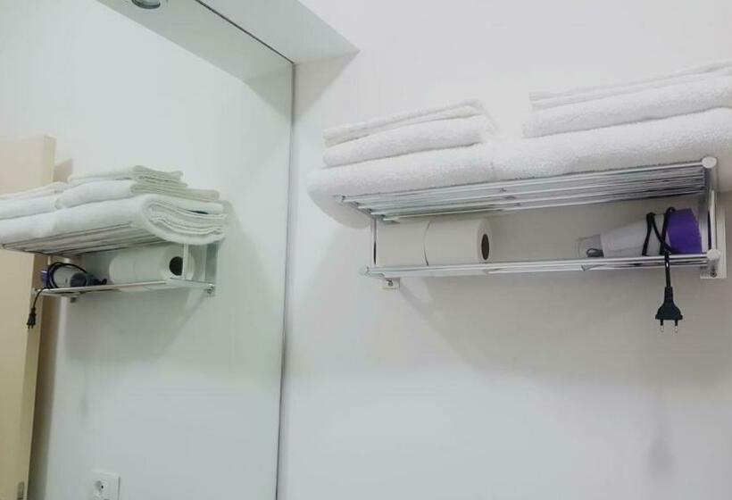 Bed and Breakfast Brezza Marina