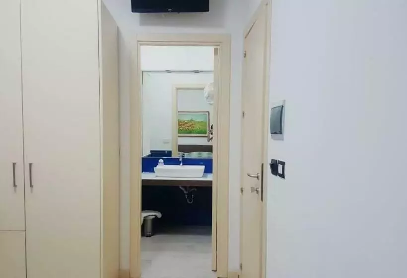 ベッドアンドブレックファースト Brezza Marina