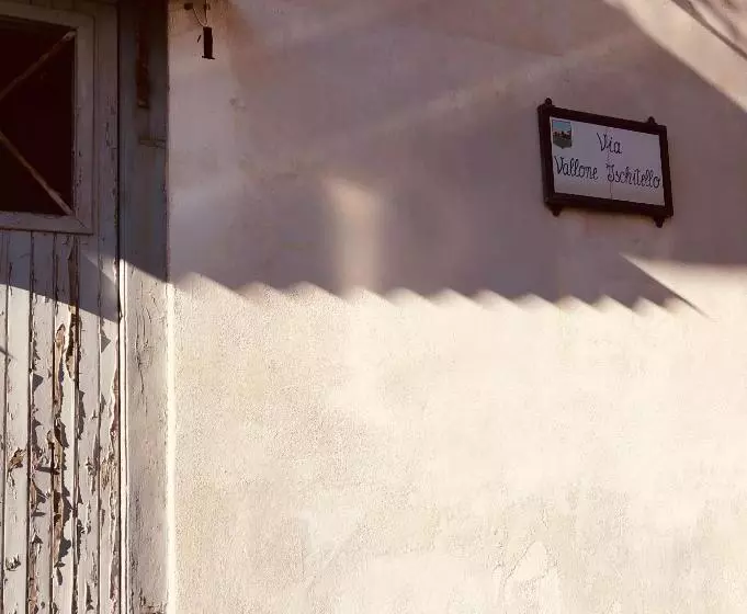 ベッドアンドブレックファースト Brezza Marina