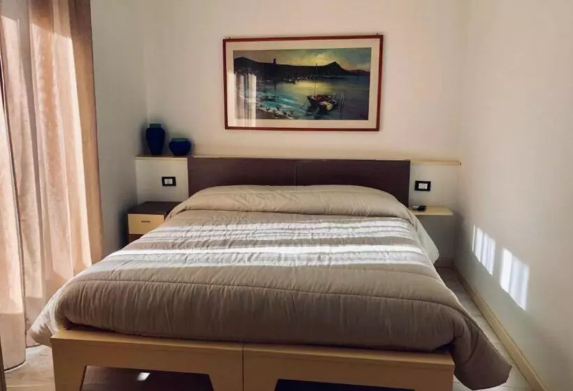 ベッドアンドブレックファースト Brezza Marina