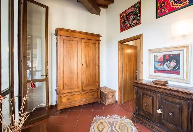 ベッドアンドブレックファースト Independent Loft On Florence S Hills