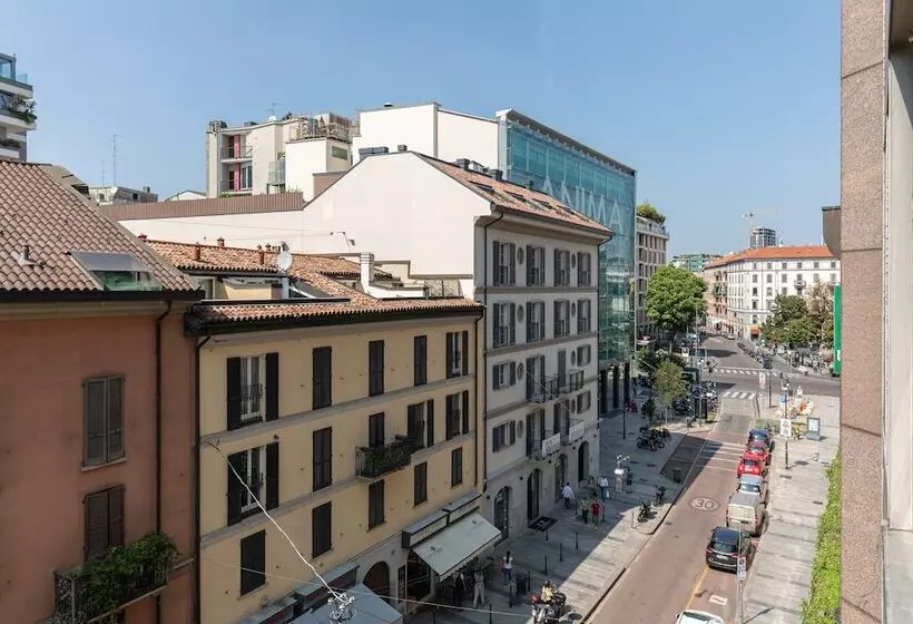 簡易ホテル Beplace Garibaldi Suites