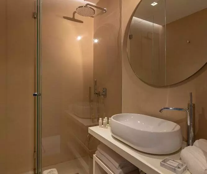 簡易ホテル Beplace Garibaldi Suites