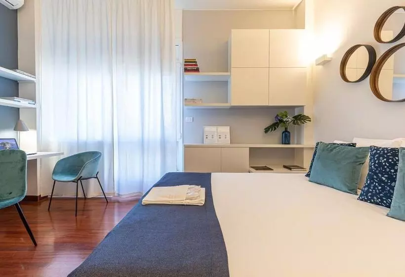 簡易ホテル Beplace Garibaldi Suites