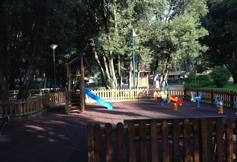 Hotelli Happy Camp In Camping Baia Domizia