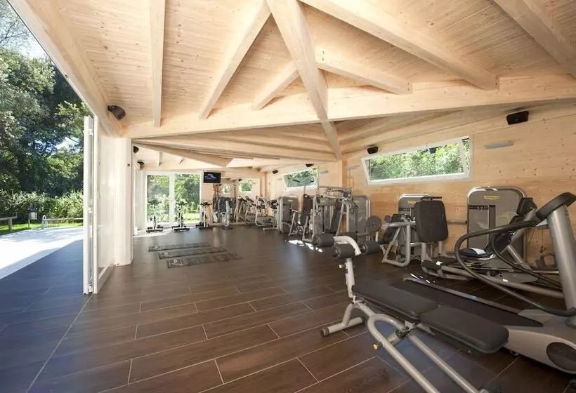 Hotelli Happy Camp In Camping Baia Domizia