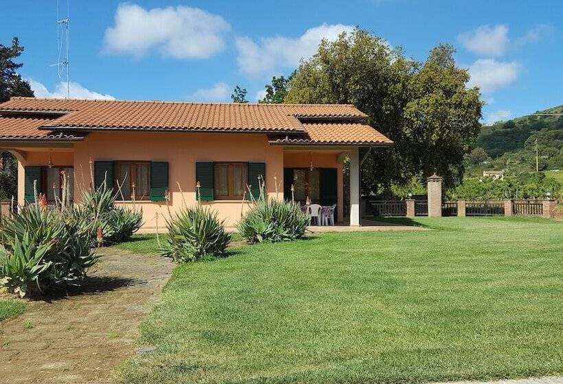 בית מלון כפרי Agriturismo Rebua