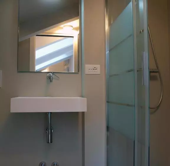 پانسیون Acquaderni Rooms
