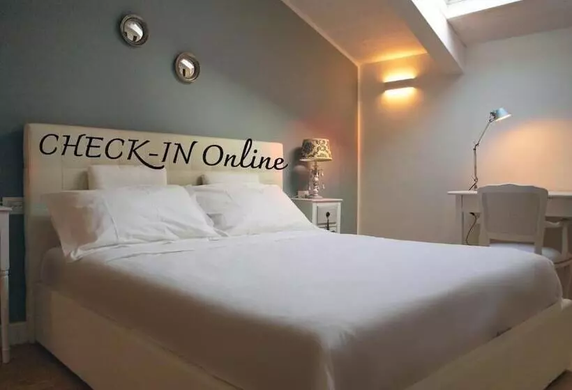 پانسیون Acquaderni Rooms