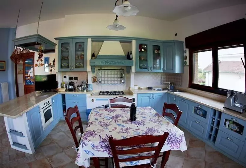 ペンション Il Veliero E I Girasoli