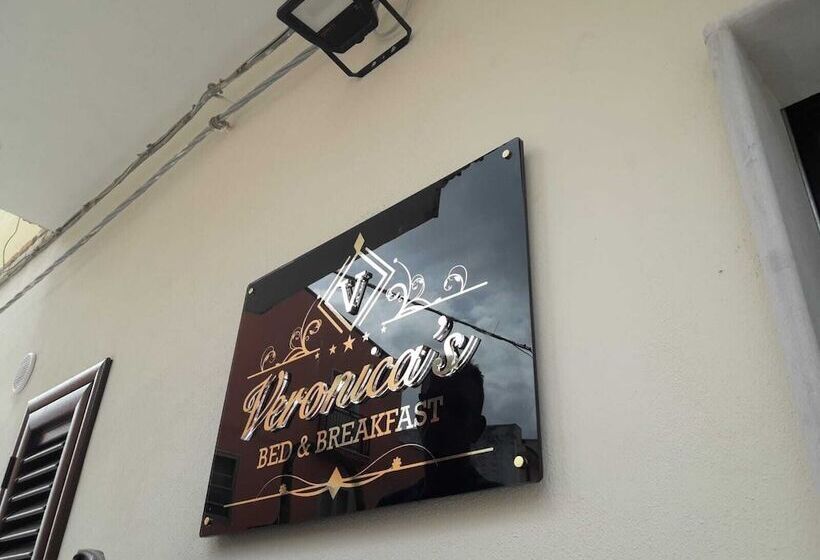Veronica S B&b