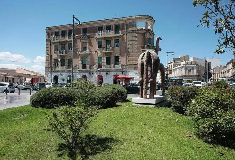 تختخواب و صبحانه Sikuli E Sikani