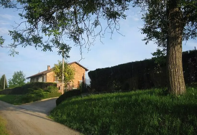 ベッドアンドブレックファースト Ca   D Carlot