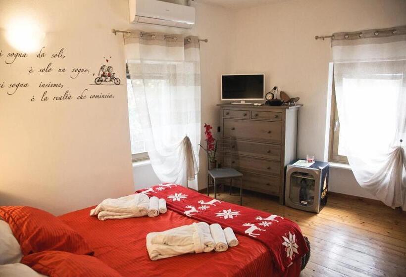 مبيت وإفطار Casale Del Sole Garda