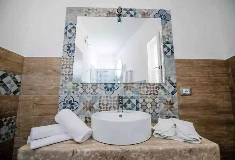 ベッドアンドブレックファースト Dove Sorge Il Sole