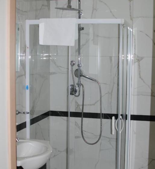 تختخواب و صبحانه Il Falco