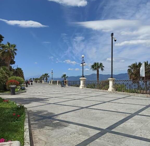 تختخواب و صبحانه Il Falco