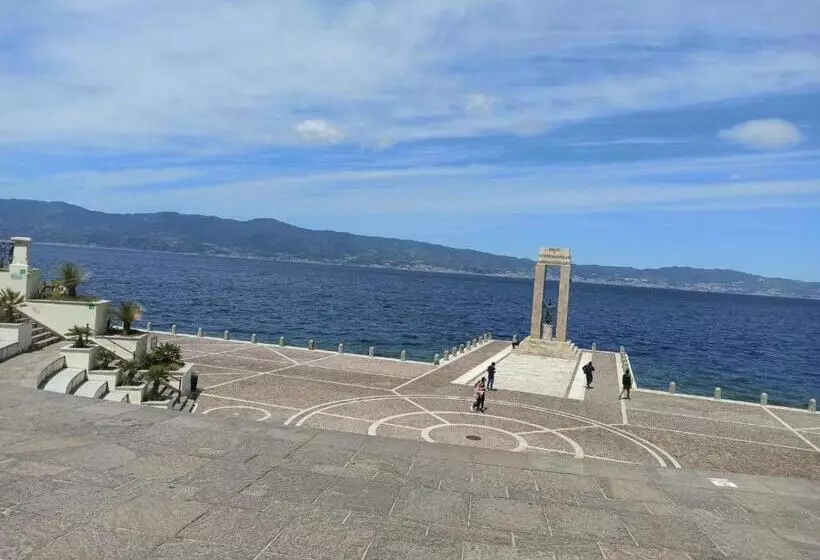 تختخواب و صبحانه Il Falco