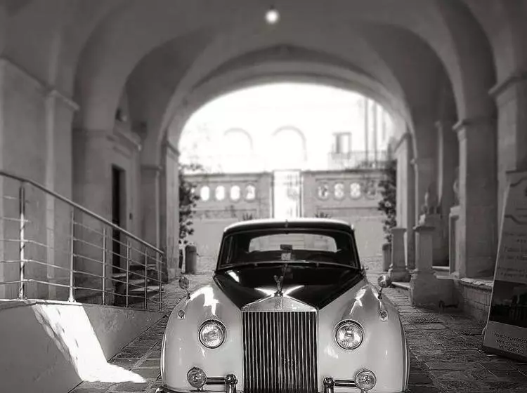 Hostelli Landolina Palace