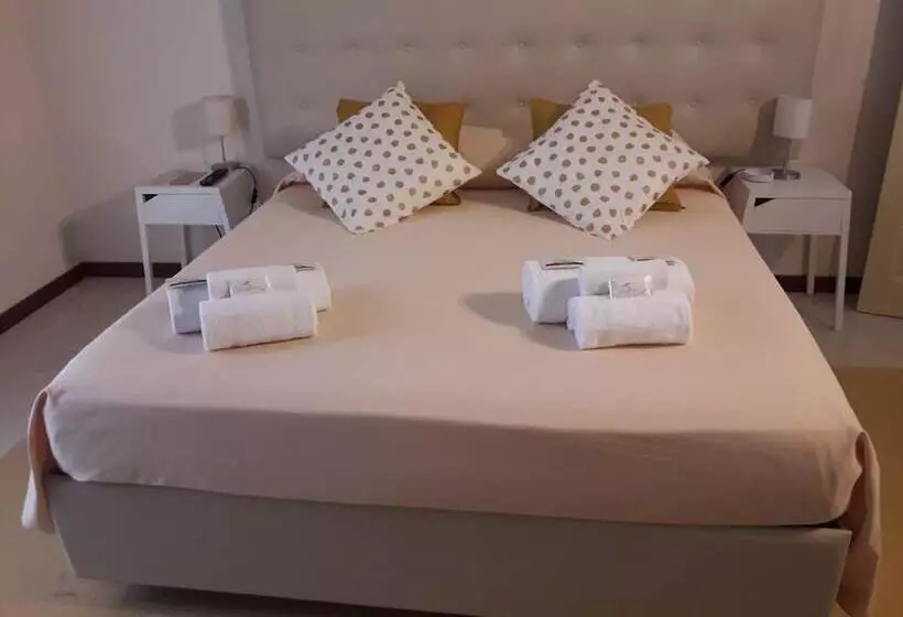 Hostelli Landolina Palace