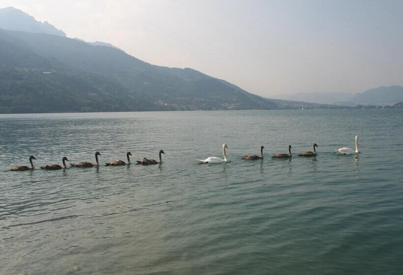 هتل Dolomiti Levico