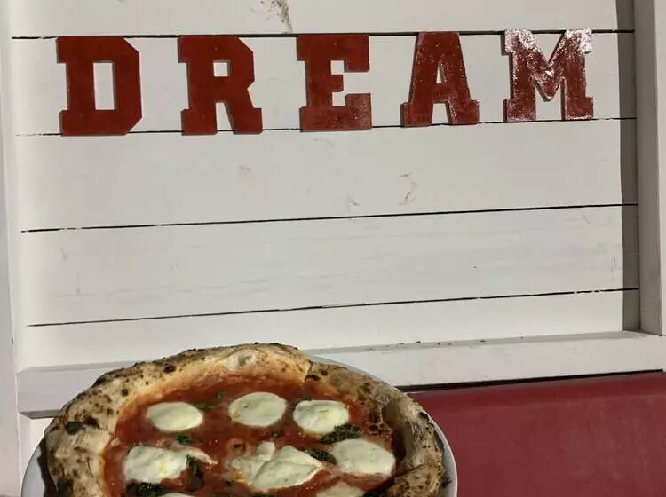 Hotelli Dream Village