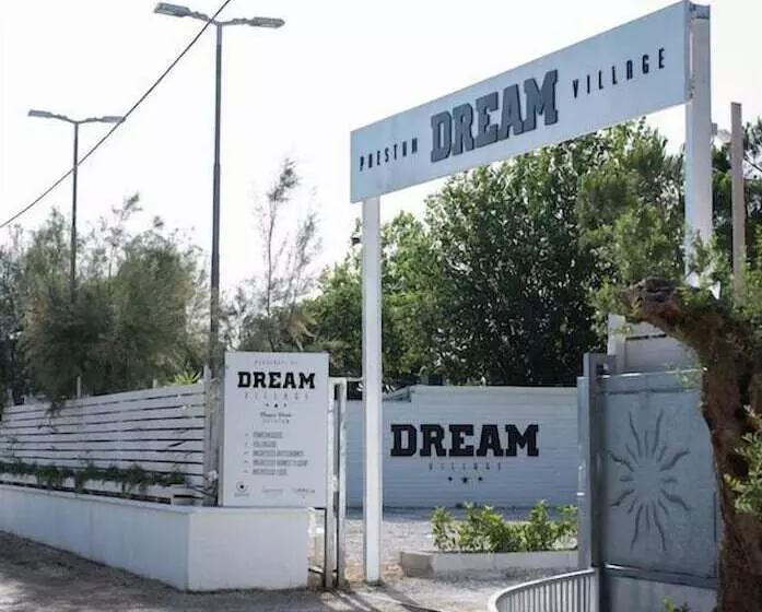 Hotelli Dream Village