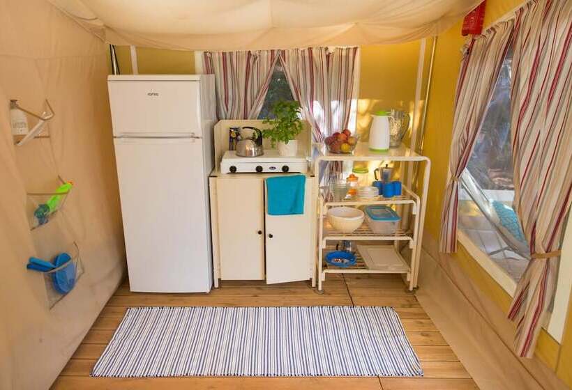 בית מלון כפרי Sivinos Camping Boutique