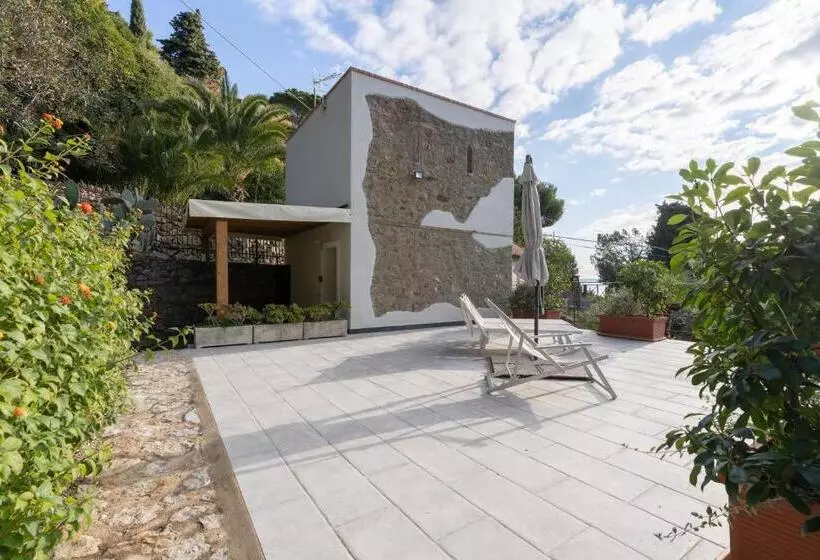 La Sterlizia Di Santa Croce