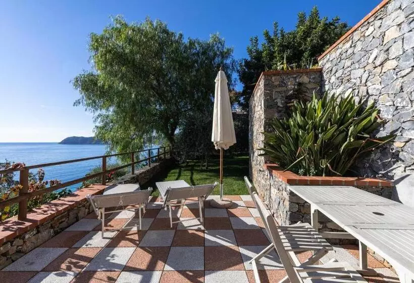 La Sterlizia Di Santa Croce