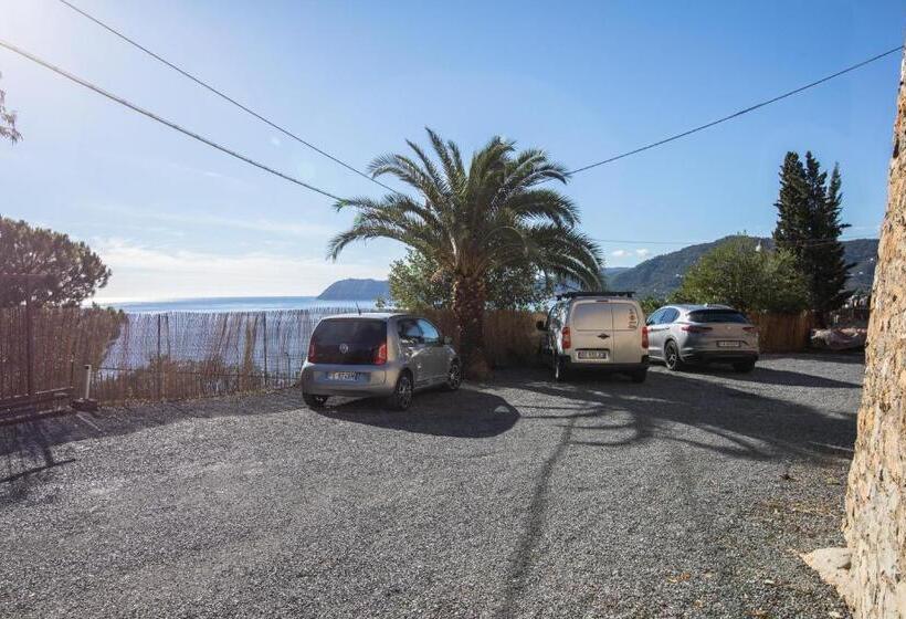 La Sterlizia Di Santa Croce