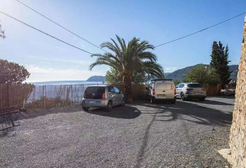 La Sterlizia Di Santa Croce