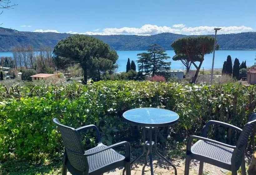 Aamiaismajoitus (B&B) Bed&breakfast Fiorella Sul Lago