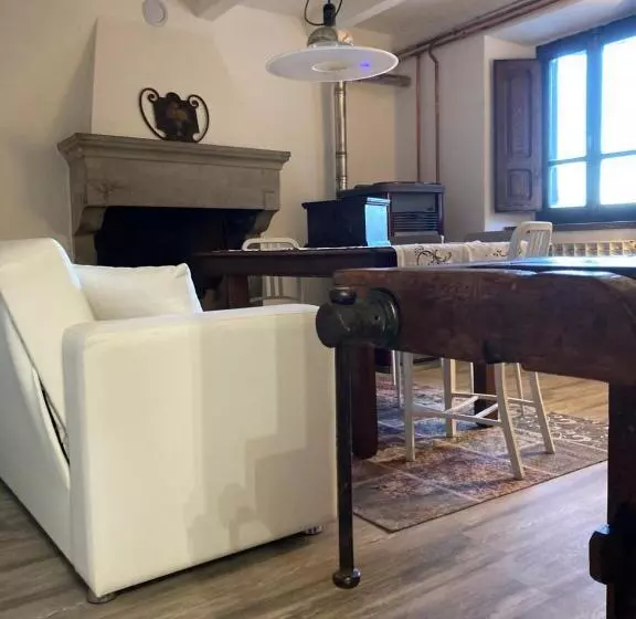 Aamiaismajoitus (B&B) La Pecora E L Agnello