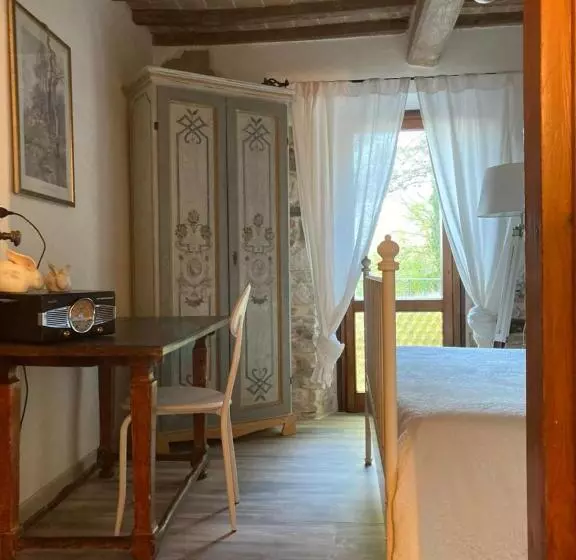 Aamiaismajoitus (B&B) La Pecora E L Agnello