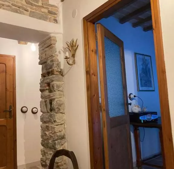 Aamiaismajoitus (B&B) La Pecora E L Agnello