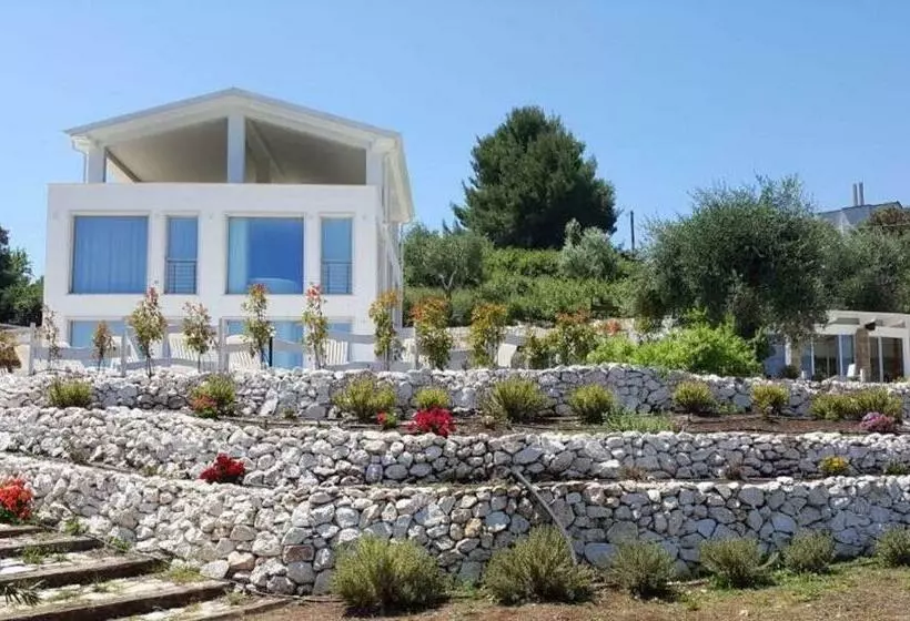 ベッドアンドブレックファースト Max Luxury Suite   Servizio Spiaggia Inclusa
