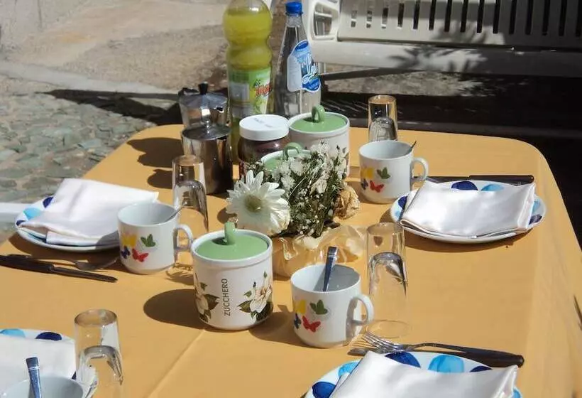 Maaseutuhotelli Agriturismo Il Borgo Sul Lago