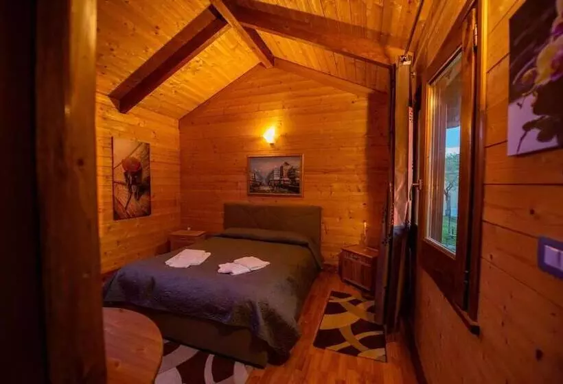 Maaseutuhotelli Agriturismo Il Borgo Sul Lago