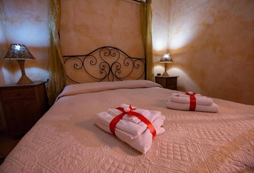 田舎風ホテル Agriturismo Il Borgo Sul Lago