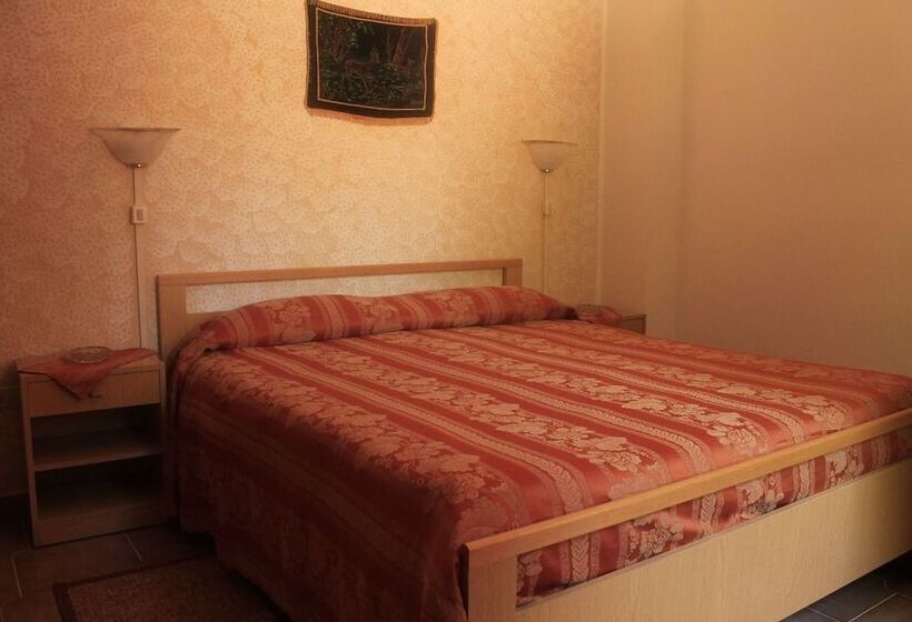 ペンション La Casina Rossa