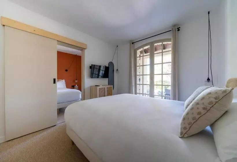 فندق Hôtel La Garrigue & Bar Piscine